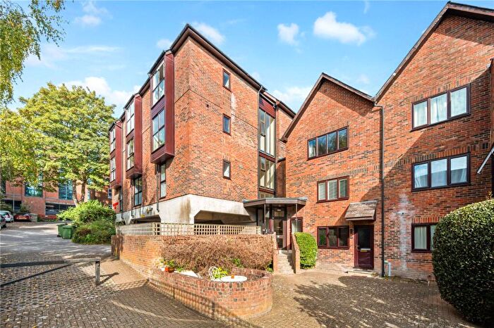 Studio To Rent In Staple Gardens, Winchester, Hampshire, SO23