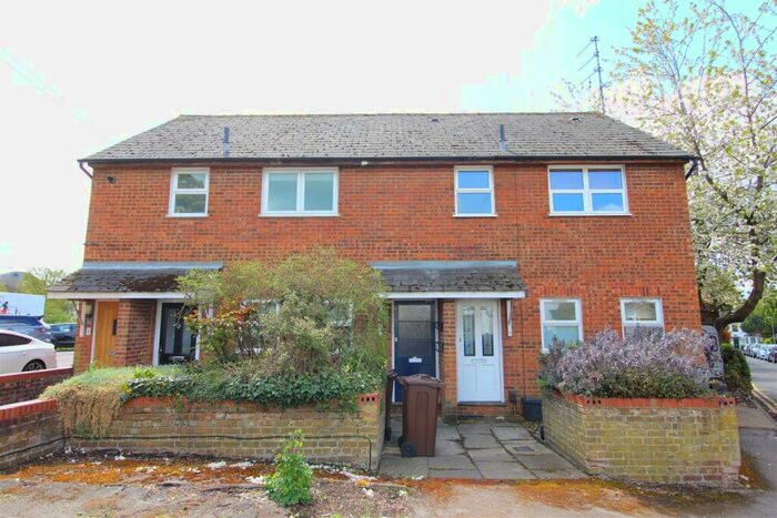 1 Bedroom Maisonette To Rent In Ridgmont Road, St Albans, Hertfordshire, AL1