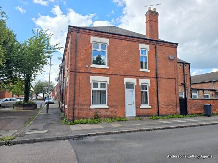 2 Bedroom House To Rent In Clarendon Park, Avenue Road Extension, LE2