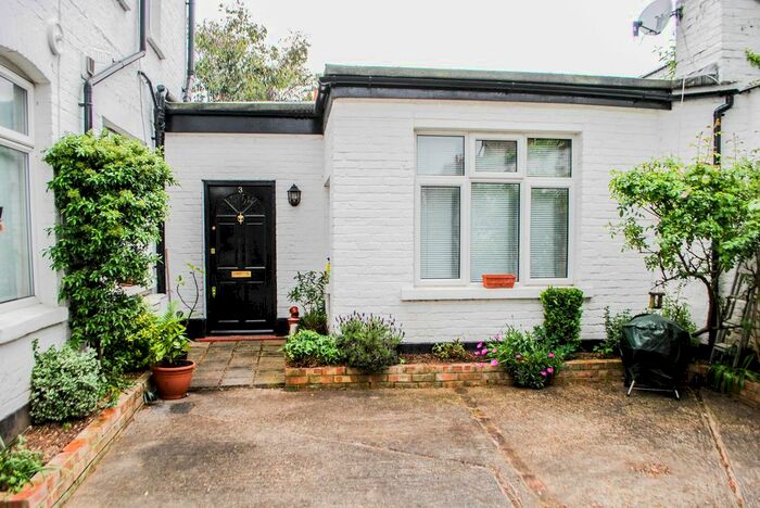 1 Bedroom Flat To Rent In Deal Mews, London, W5