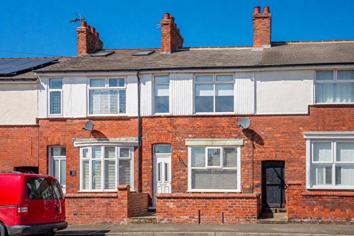 3 Bedroom Terraced House For Sale In Berkeley Terrace, York, YO26