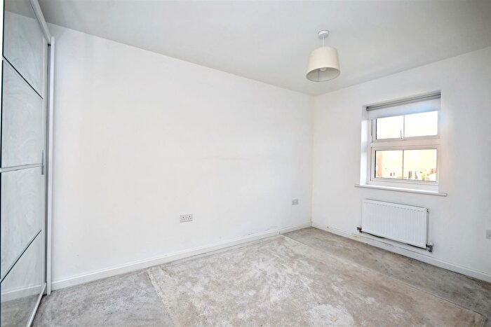 2 Bedroom Semi-detached House For Sale In Blue Bird Way, Lower Willingdon, BN22