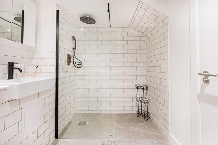 1 Bedroom Flat To Rent In Clay, Salford Quays, M50