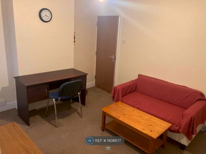 1 Bedroom Flat To Rent In Caversham, Reading, RG4