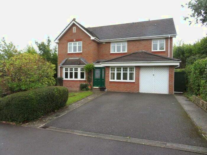 5 Bedroom Detached House To Rent In Lime Kiln Way, Salisbury, Wiltshire, SP2