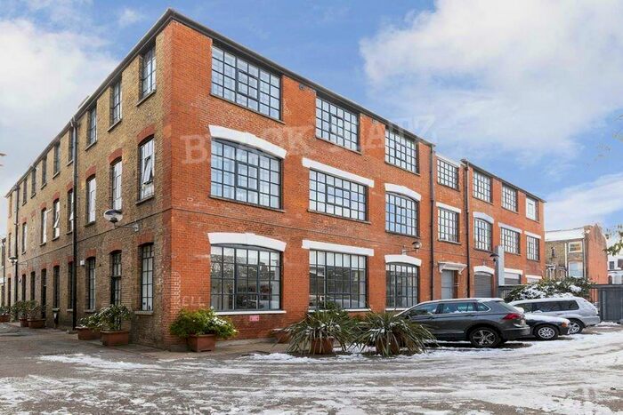 2 Bedroom Flat To Rent In Indigo Mews, N16
