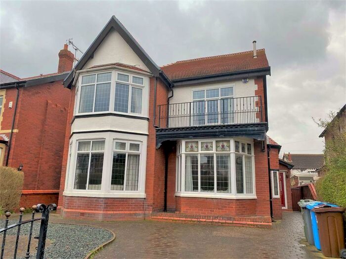 4 Bedroom Detached House To Rent In York Road, St Annes, FY8