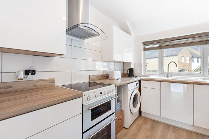 1 Bedroom Maisonette To Rent In Hancock Road, London, SE19