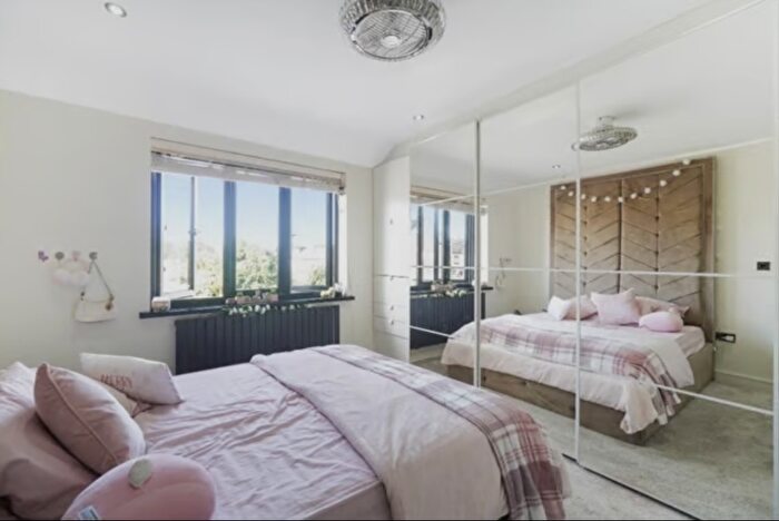 3 Bedroom Terraced House To Rent In Sheringham Avenue, Romford, Essex, RM7