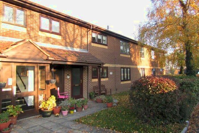 1 Bedroom Flat To Rent In River View, Gillingham, ME8