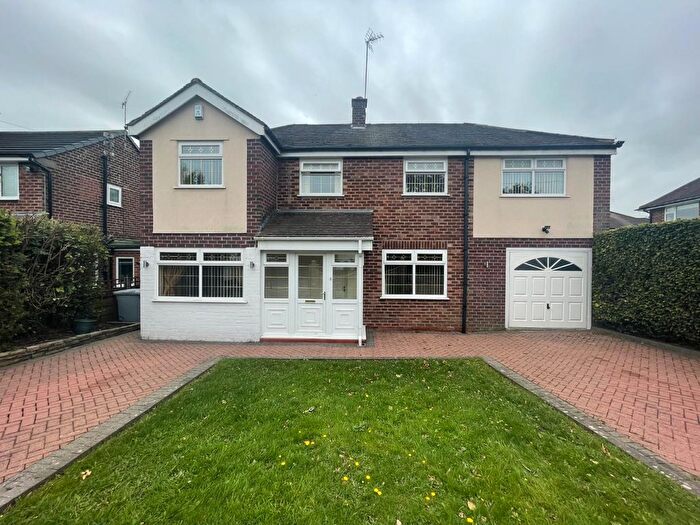 5 Bedroom Detached House To Rent In Warburton Close, Hale Barns, Altrincham, WA15