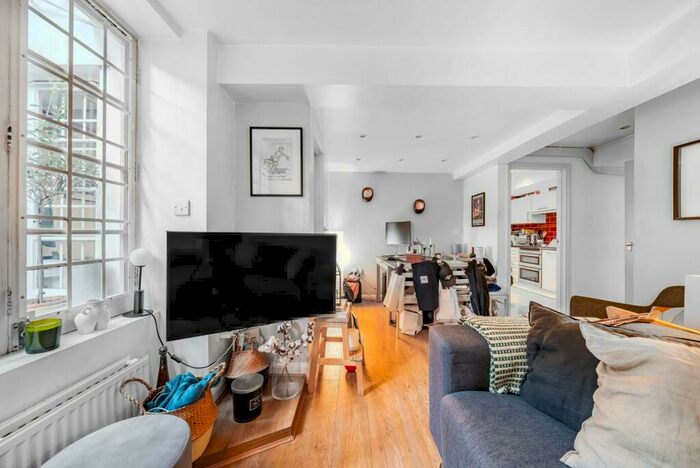 2 Bedroom Flat To Rent In Drayton Gardens, Chelsea, London, SW10