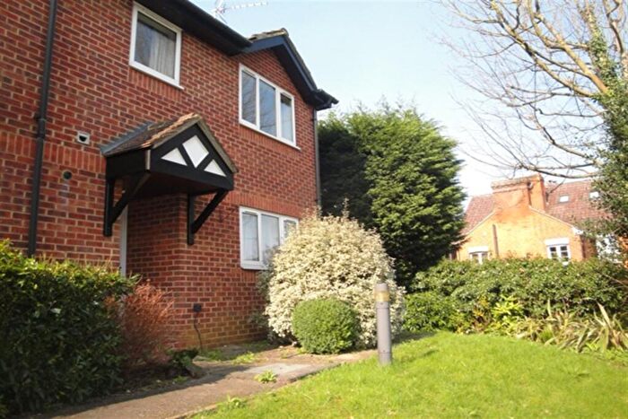 1 Bedroom Property To Rent In Bedroom Property In Godalming, GU7