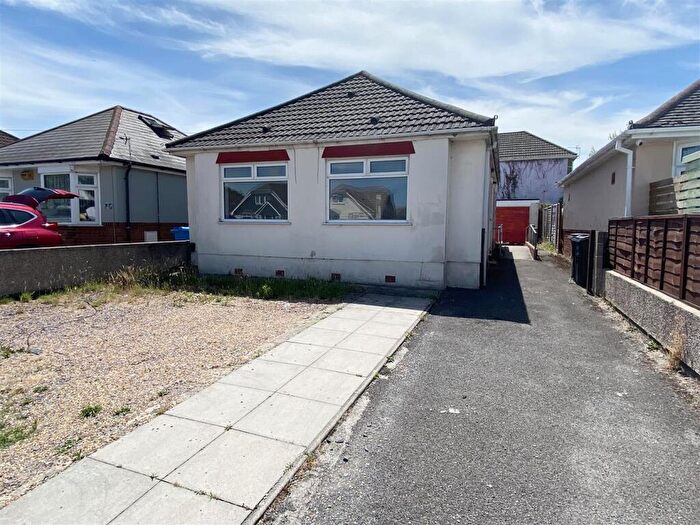3 Bedroom Detached Bungalow For Sale In Herbert Avenue, Poole, BH12