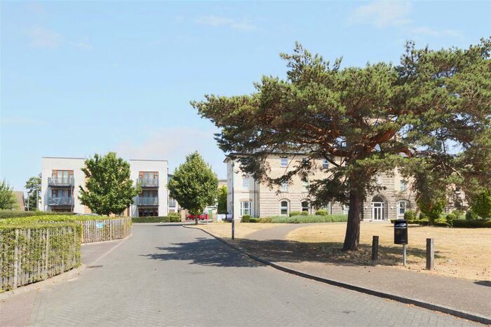 1 Bedroom Flat To Rent In Harry Close, Croydon, CR0