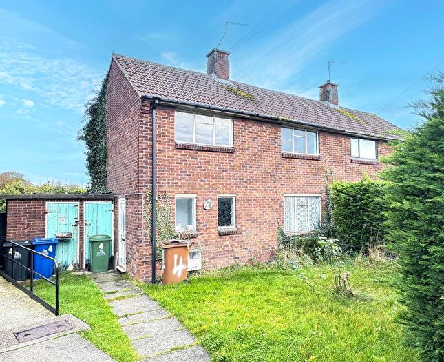 3 Bedroom Semi Detached House For Sale In Butt Lane, Laceby, Grimsby, DN37