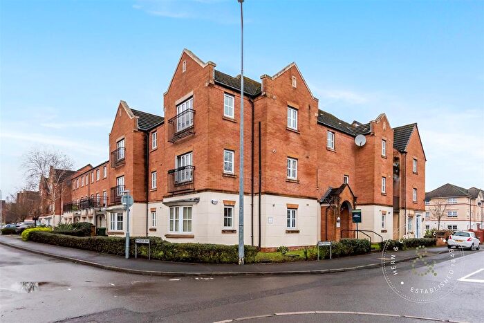 2 Bedroom Flat For Sale In Waun Ddyfal, Heath, Cardiff, CF14