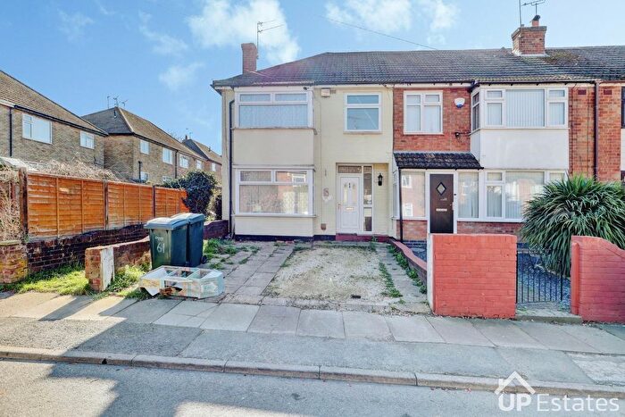 3 Bedroom End Terrace House To Rent In Sunnybank Avenue, Coventry, CV3
