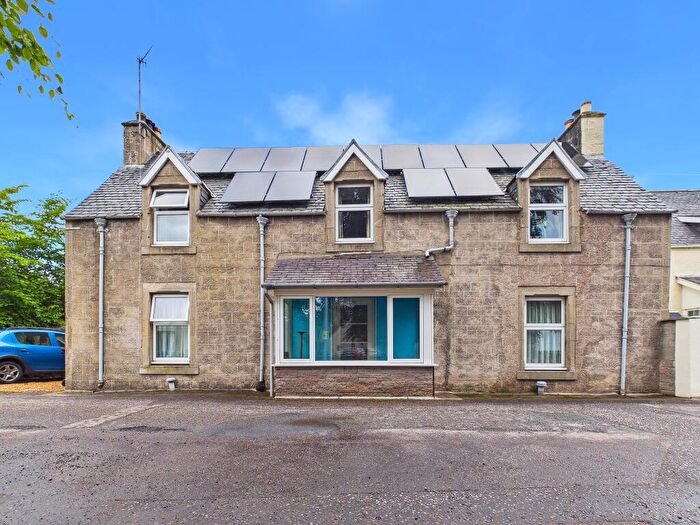 4 Bedroom Semi-Detached House For Sale In Mill Road, Kingussie, PH21