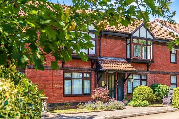 1 Bedroom Flat For Sale In Prospect Place, Epsom, KT17