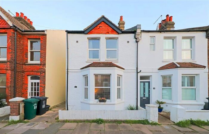 3 Bedroom End Of Terrace House To Rent In St. Leonards Avenue, Hove, BN3
