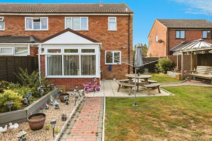 3 Bedroom Semi-Detached House For Sale In Blake Road, Stowmarket, IP14