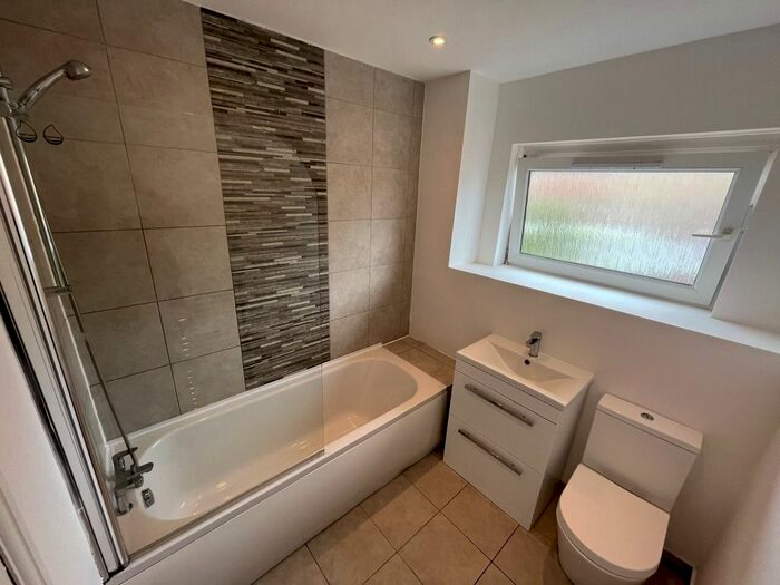 2 Bedroom Terraced House To Rent In Melrose Terrace, Hamilton, South Lanarkshire, ML3