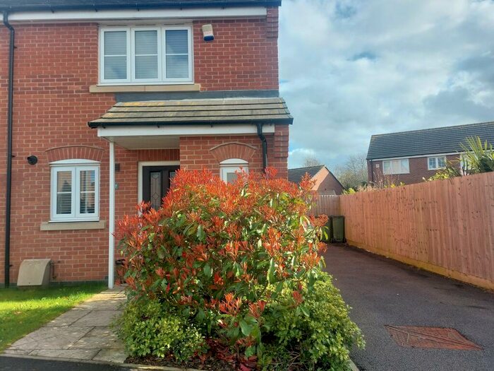 2 Bedroom Semi-Detached House To Rent In Barrowcliff Way, Blaby, Leicester, Leicestershire., LE8