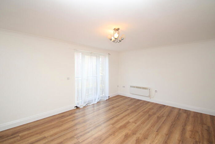 2 Bedroom Flat To Rent In East India Way, Croydon, CR0