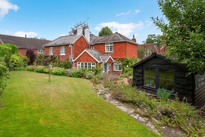 4 Bedroom Detached House For Sale In Back Lane, Elstead, GU8