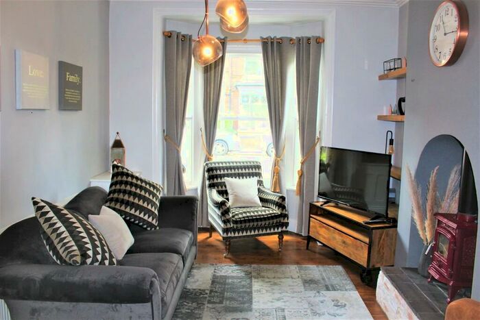3 Bedroom Terraced House To Rent In Second Avenue, Selly Park, Birmingham, B29