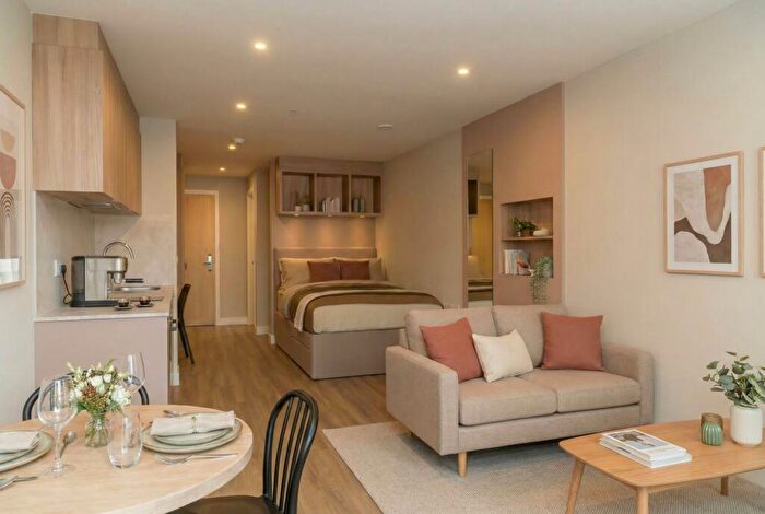 1 Bedroom Terraced House To Rent In Huntingdon Street, Nottingham, Nottinghamshire, NG1