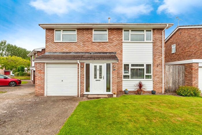 4 Bedroom Detached House For Sale In St. Peters Park, Northop, Mold, Flintshire, CH7