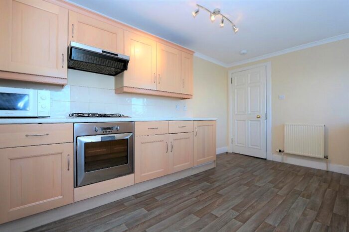 2 Bedroom Flat To Rent In Cleveden Crescent, Glasgow, Glasgow City, G12