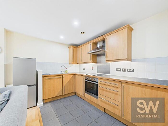 2 Bedroom Apartment To Rent In Velocity South, City Walk, Leeds, LS11