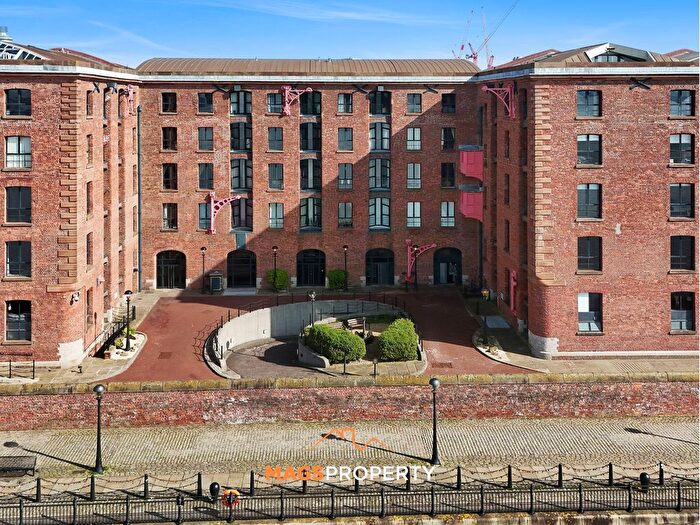4 Bedroom Flat For Sale In Albert Dock, Liverpool, L3