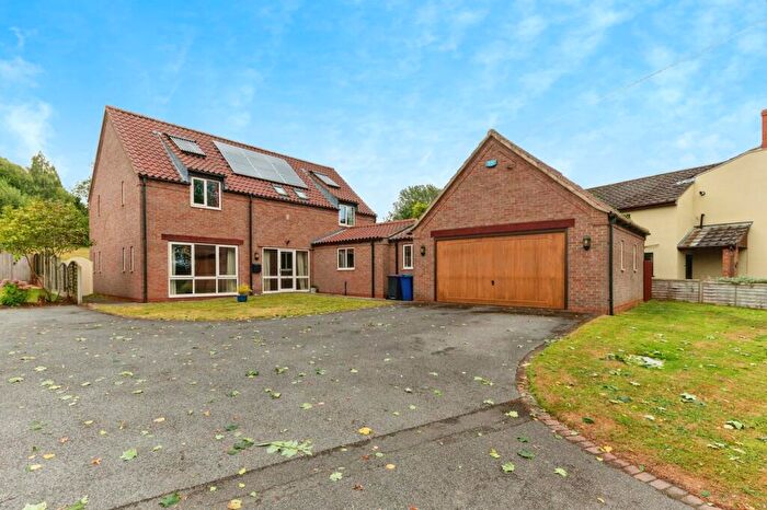 4 Bedroom Detached House For Sale In Brigg Road, Caistor, Market Rasen, LN7