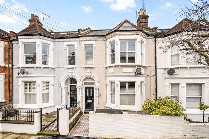 3 Bedroom Maisonette For Sale In Childebert Road, SW17