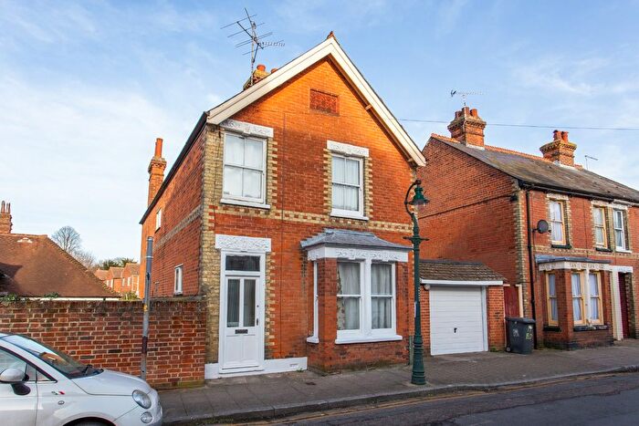 4 Bedroom Detached House For Sale In Edward Road, Canterbury, Kent, CT1