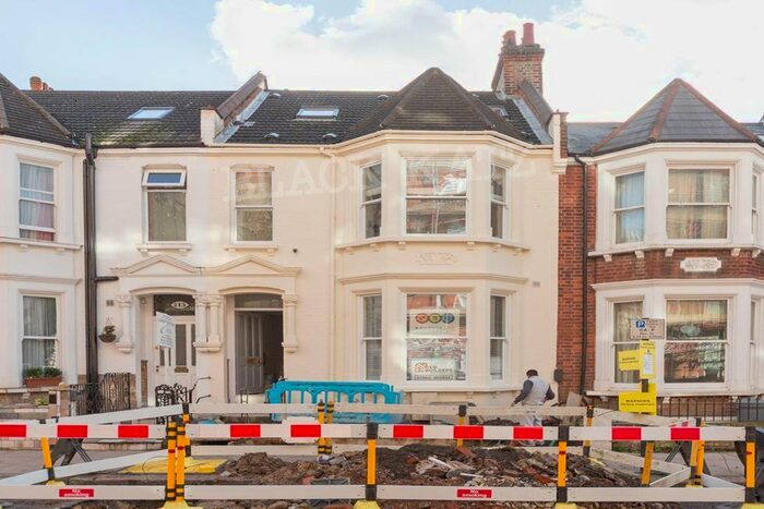 Studio To Rent In Sumatra Road, London NW6