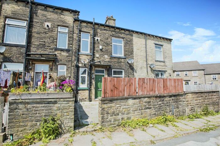 3 Bedroom Terraced House For Sale In Fountain Street, Queensbury, Bradford, West Yorkshire, BD13