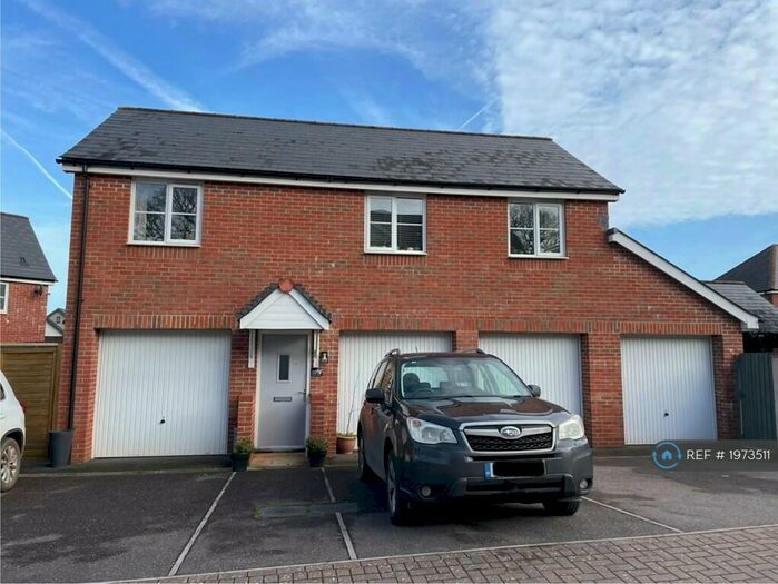 2 Bedroom Flat To Rent In Cranbrook, Exeter, EX5