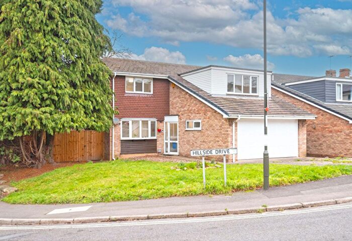 4 Bedroom Property For Sale In Hillside Drive, Chesterfield, S40
