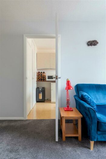 1 Bedroom Apartment For Sale In Brockway Close, Leytonstone, E11