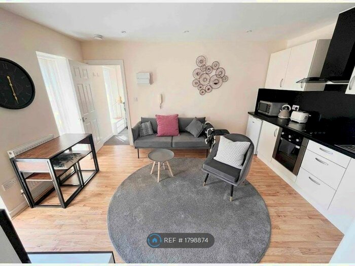 1 Bedroom Flat To Rent In Fortune Court, Maidstone, ME15