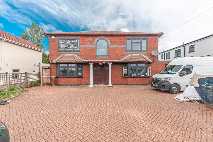 5 Bedroom Detached House To Rent In Preston Hill, Harrow, HA3