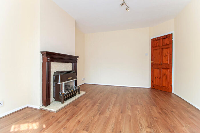 4 Bedroom Terraced House To Rent In Sitwell Grove, Stanmore, HA7