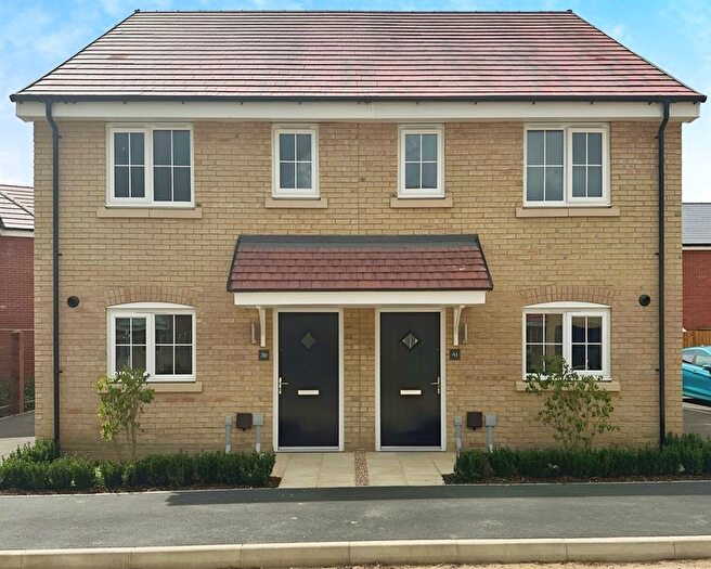 3 Bedroom Semi Detached House For Sale In Lockwood Place, Bramford, Ipswich, IP8