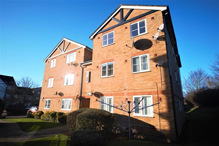 1 Bedroom Apartment To Rent In Maplin Park, Langley, Berkshire, SL3