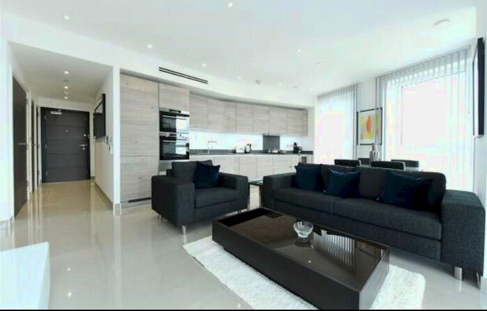 2 Bedroom Flat To Rent In Conquest Tower, Blackfriars Road, Southwark, London, SE1